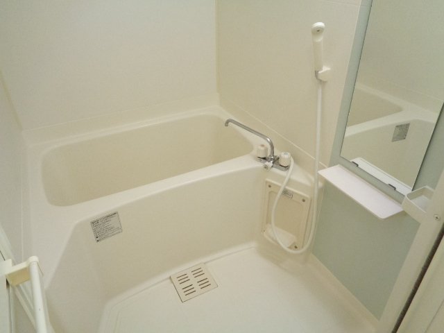 バス・シャワールーム　ゆったり過ごせるお風呂です