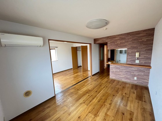 居室・リビング　※別部屋の写真です