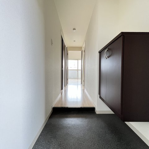 玄関　同仕様タイプです