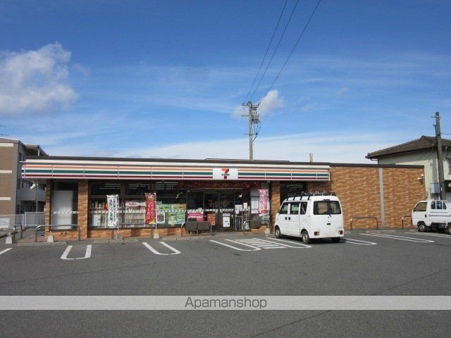 コンビニ　セブンイレブン小川江頭店（コンビニ）まで700m