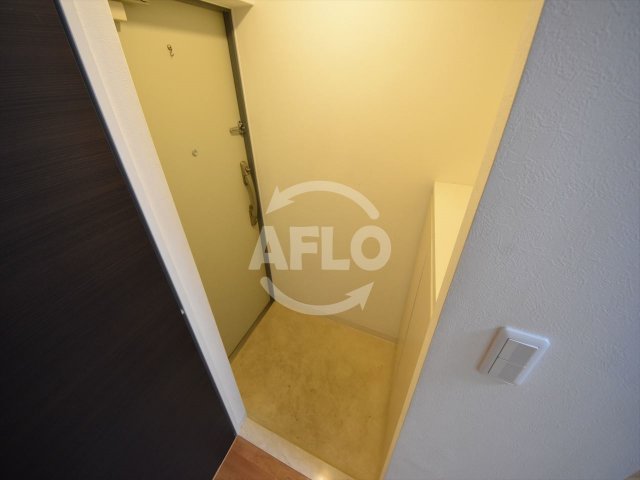 玄関　K´Court東本町　玄関