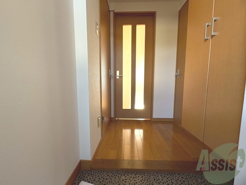 収納　玄関から撮影しました。イメージを掴んでください。