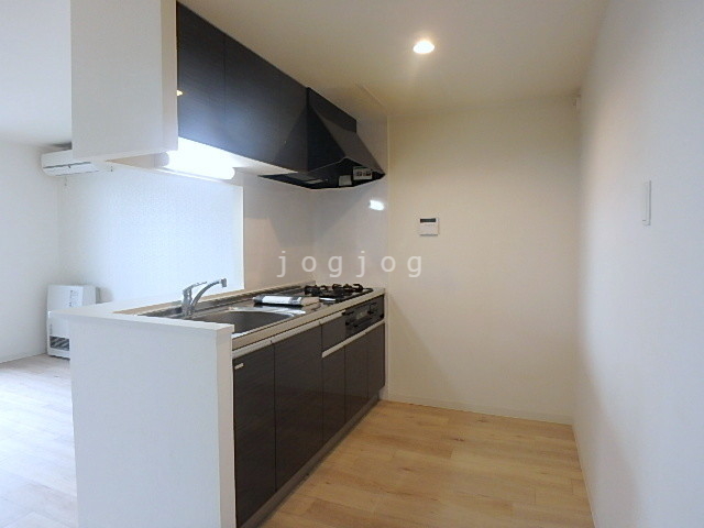 キッチン　対面式の独立キッチン