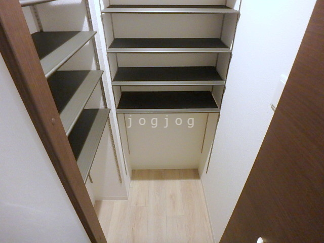 その他設備　シューズボックス完備