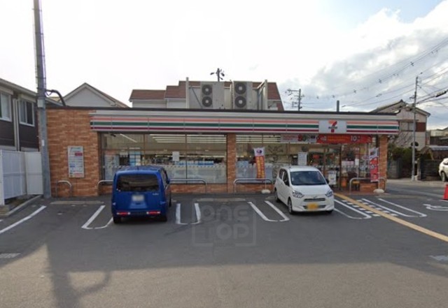 コンビニ　セブンイレブン　茨木東太田2丁目店（コンビニ）まで425m