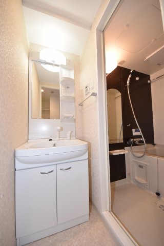 洗面設備　忙しい朝には欠かせない洗面所です