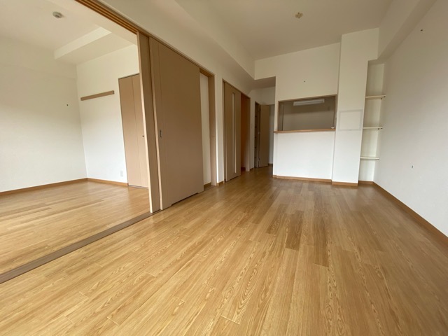 居室・リビング　エアコン付きで初期費用を抑えられます♪