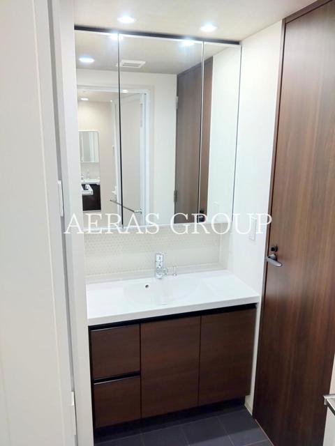 洗面設備　同仕様