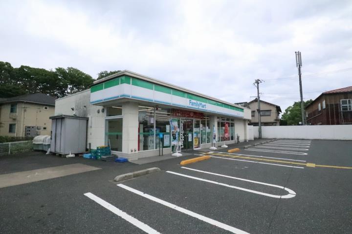 コンビニ　ファミリーマート吉成1丁目店（コンビニ）まで340m