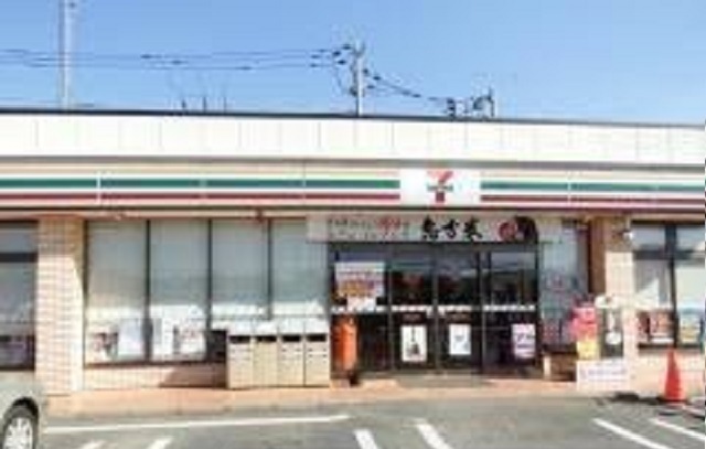 コンビニ　セブンイレブン（コンビニ）まで130m