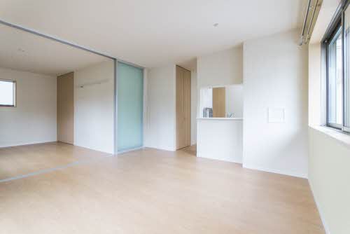 居室・リビング　独りでも、友人とでも、夫婦でも、みんなが、楽しくゆっくり過…