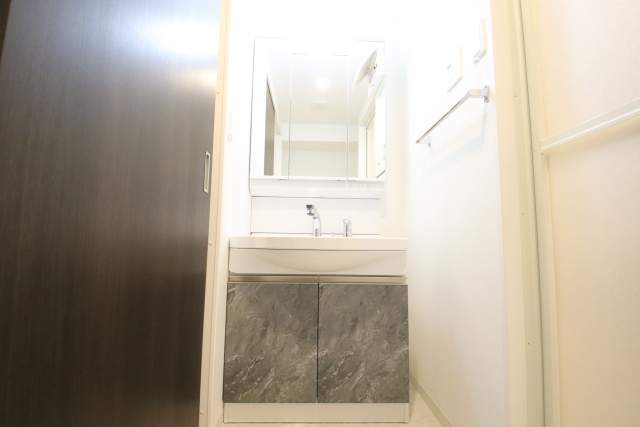 洗面設備　※別室の参考写真の為、現況優先です。
