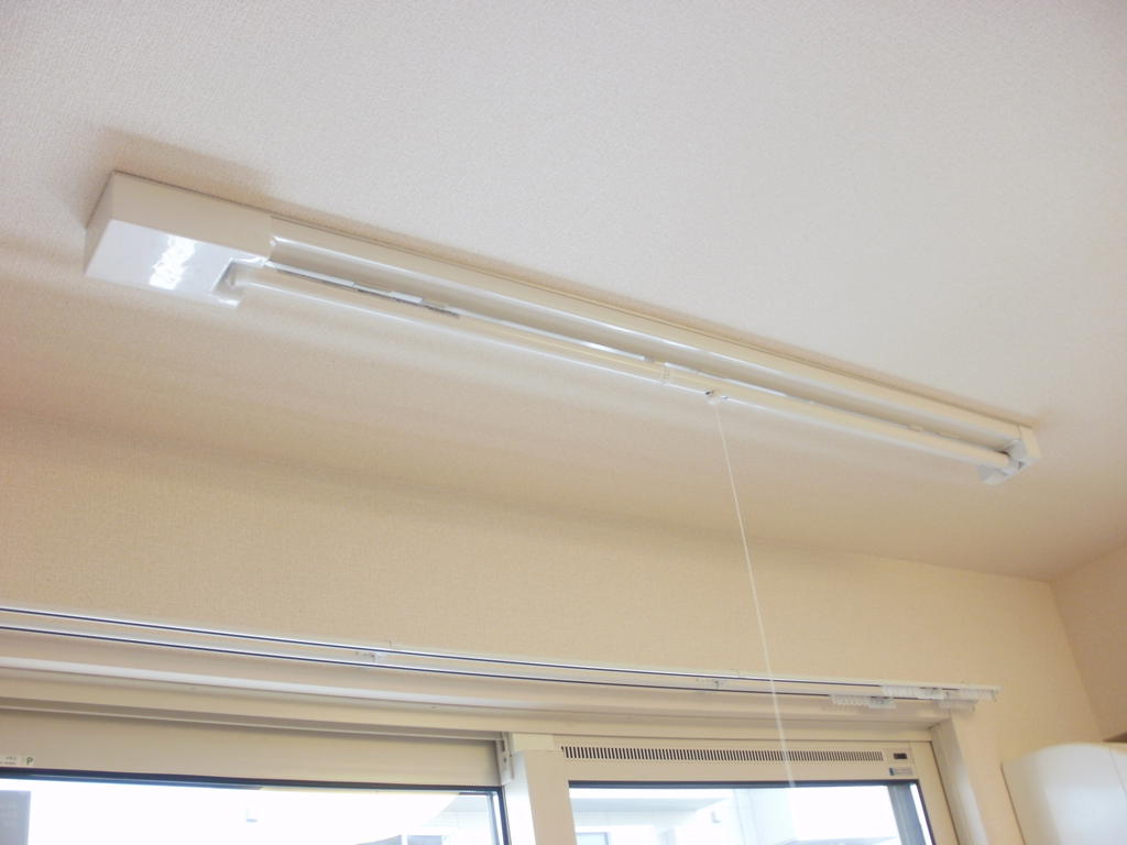 その他設備　室内物干し