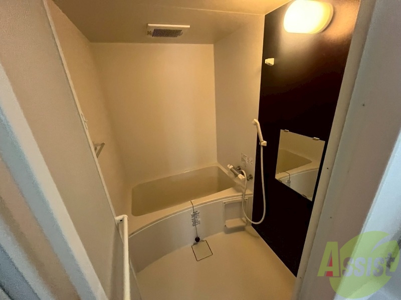 バス・シャワールーム　お風呂です。ゆっくりお風呂につかるのも体に良いですね～