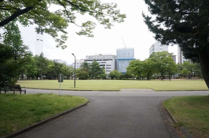 公園　駅西中央公園（公園）まで295m