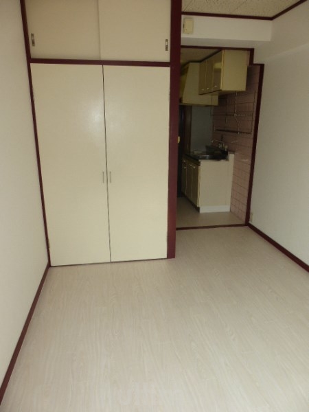 居室・リビング　※別のお部屋のお写真です。御参考までに。