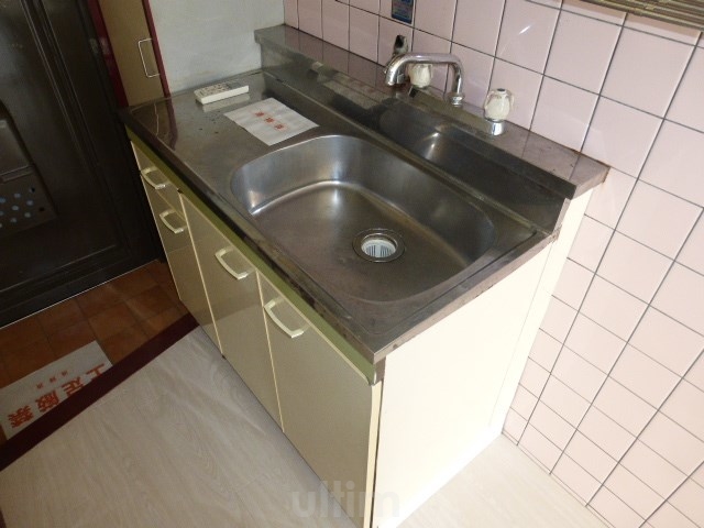 キッチン　※別のお部屋のお写真です。御参考までに。