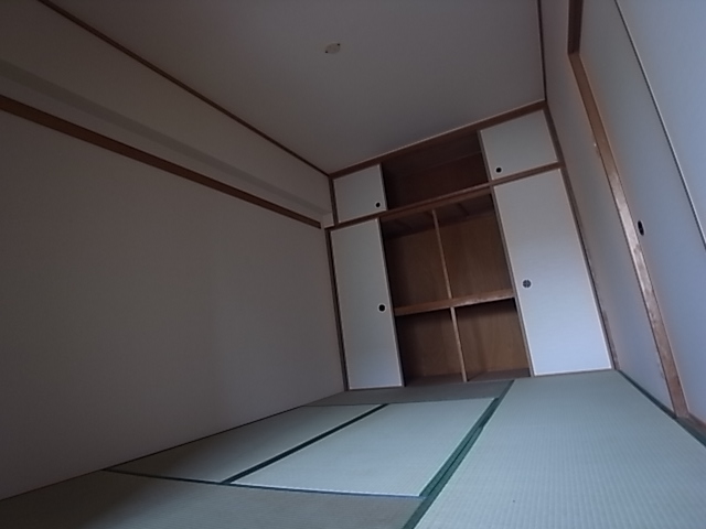 収納　和室部分、収納有。