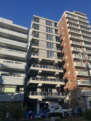 建物外観　工事仕掛中