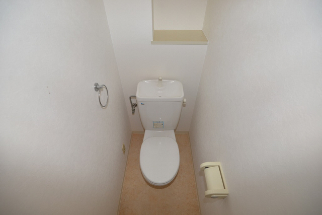 トイレ　コンパクトで使いやすいトイレです