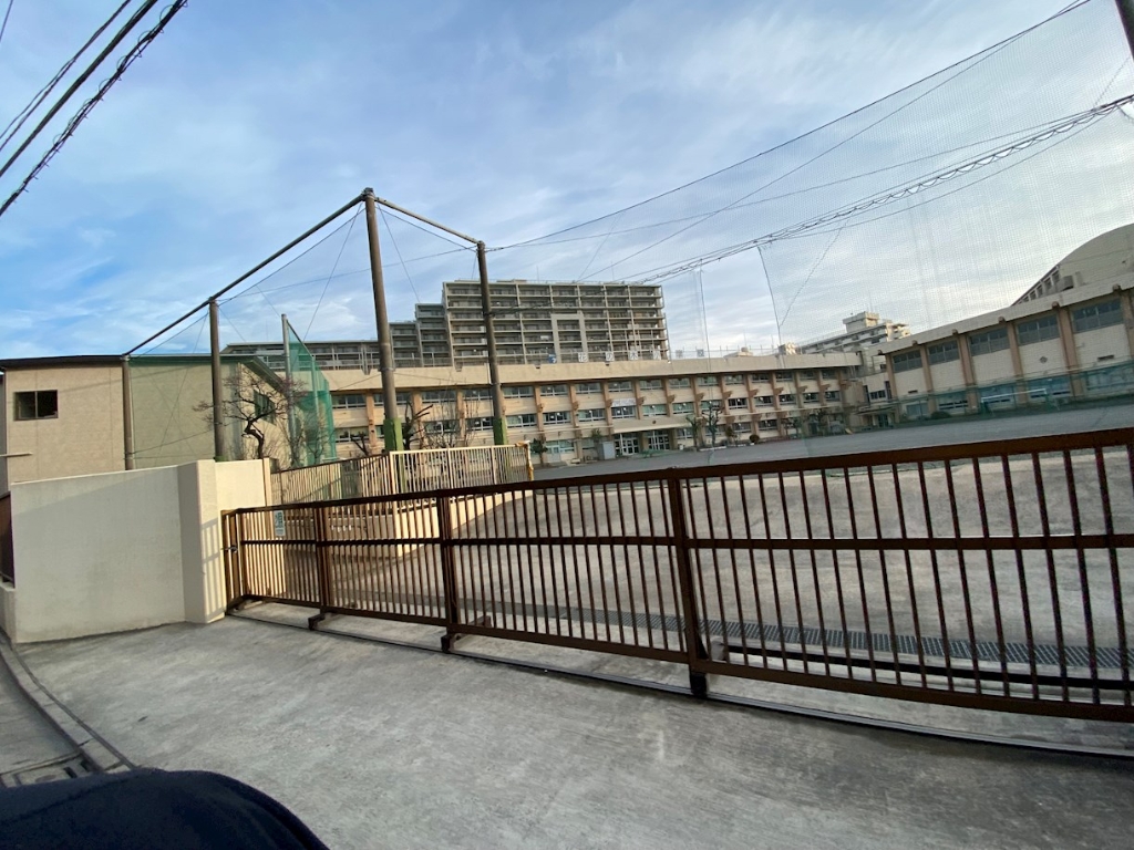 小学校　葛飾区立花の木小学校（小学校）まで697m