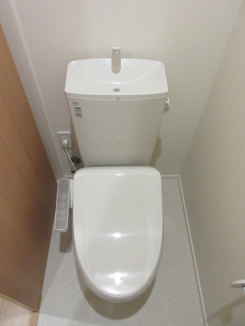 トイレ　ウォシュレット完備のトイレ♪