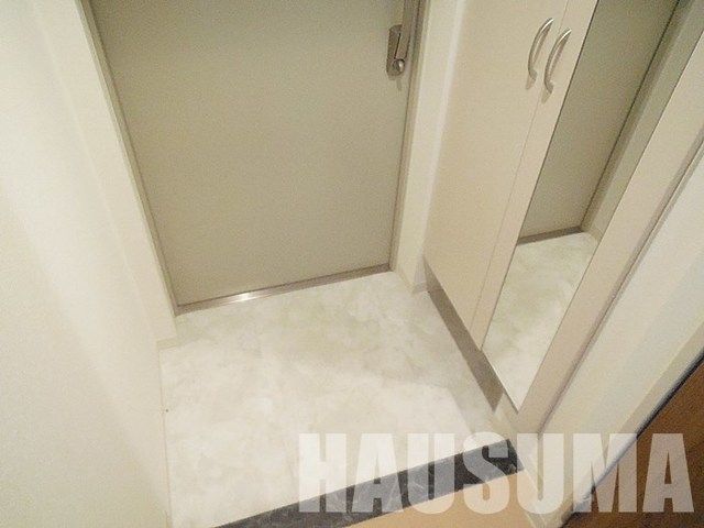 玄関　玄関※他号室参考写真