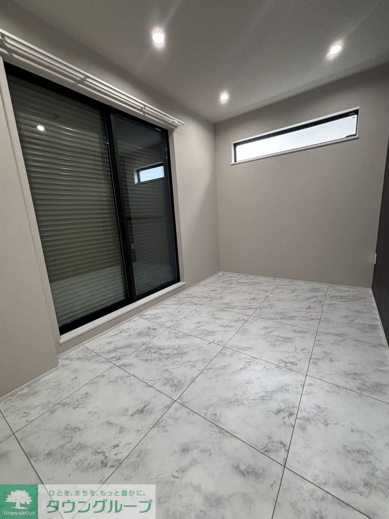 居室・リビング　エントランス