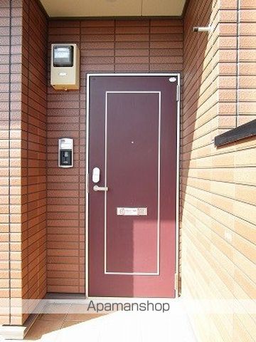 ＪＲ吉都線 小林駅 バス乗車時間：5分 最寄りバス停で下車 徒歩3分 2階建 築20年の外観写真