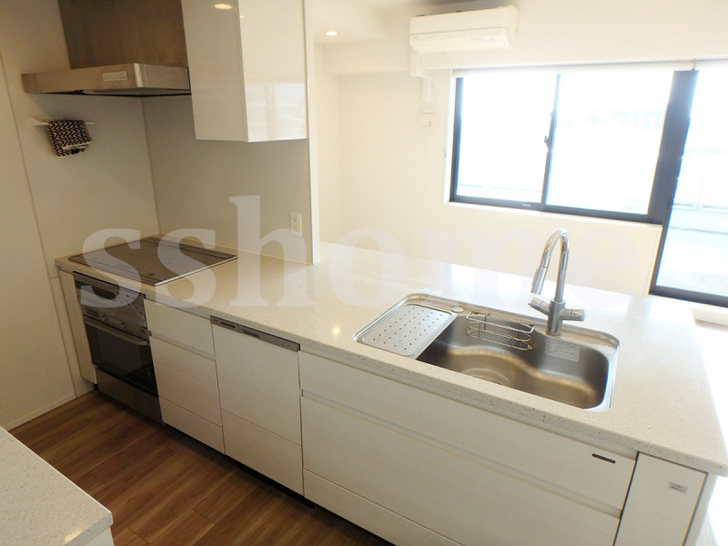 キッチン　3口コンロのシステムキッチン☆