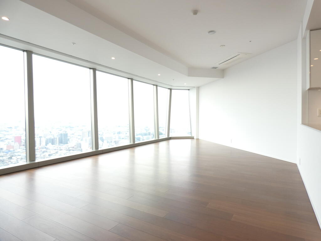 居室・リビング　※別部屋の参考写真です。