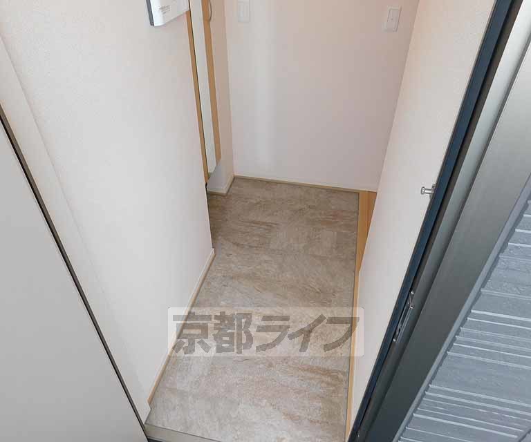 玄関　とても広い玄関ホールです！