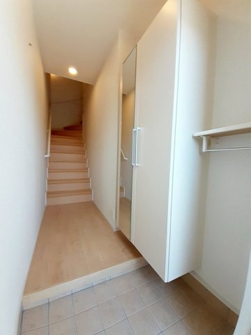 玄関　落ち着いた玄関です