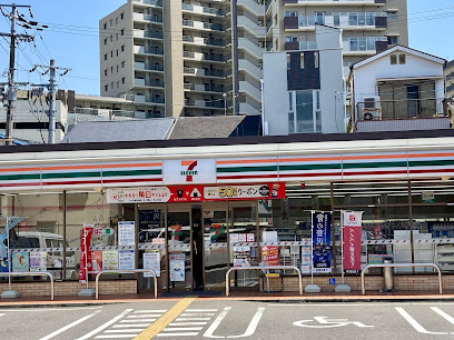 コンビニ　セブンイレブン 大阪野田6丁目店（コンビニ）まで493m