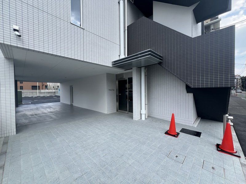 エントランス　エントランス