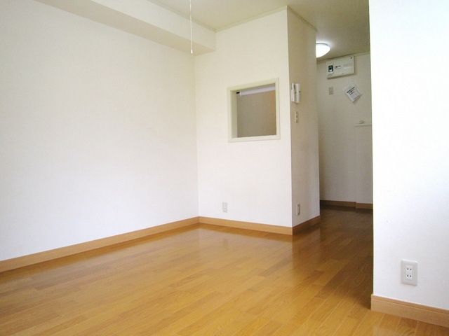 居室・リビング　★キレイなお部屋★