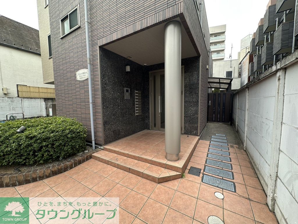 エントランス　エントランス