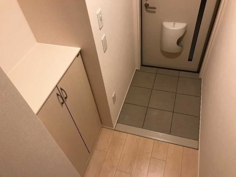 玄関　図面と現状に相違がある場合には現状を優先