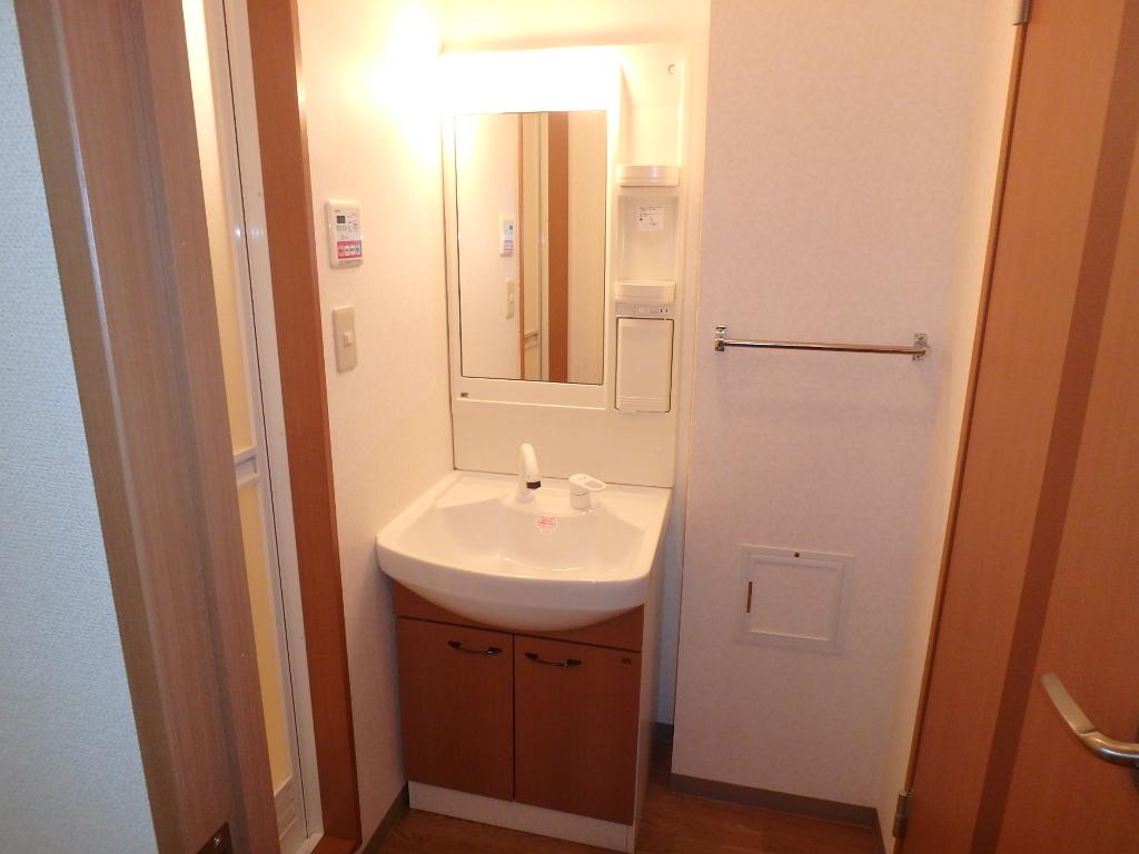 洗面設備　洗髪洗面化粧台