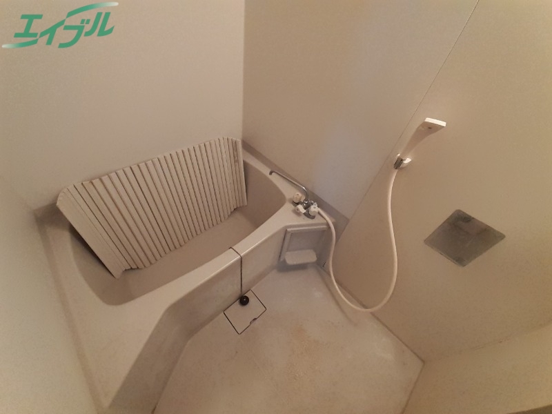 バス・シャワールーム　同物件別部屋タイプ
