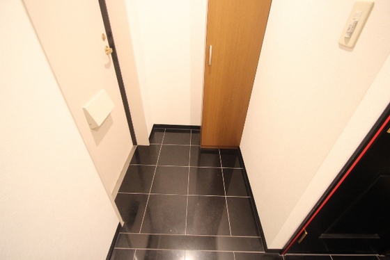 玄関　※別号屋の写真です