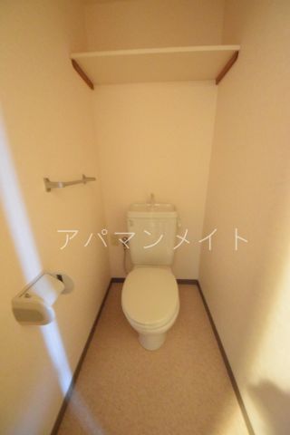 トイレ　清潔感のあるトイレです