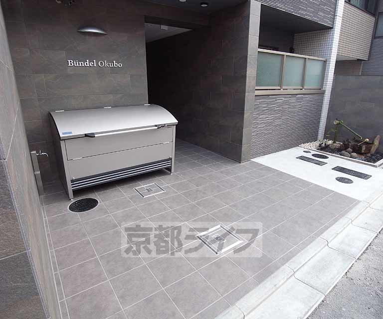 その他共有部分　建物入り口です