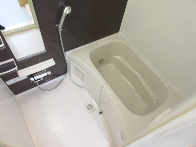 バス・シャワールーム　浴室乾燥機・追い焚き付き