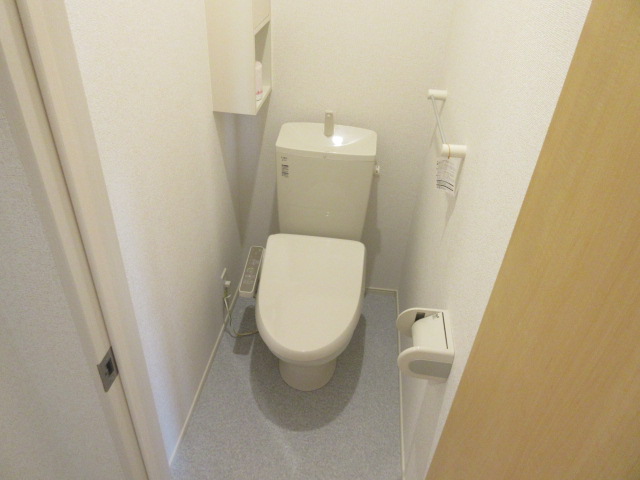 トイレ　ウォシュレット付き