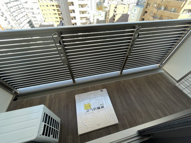 バルコニー　バルコニーからの眺めを楽しみながら食事をしませんか