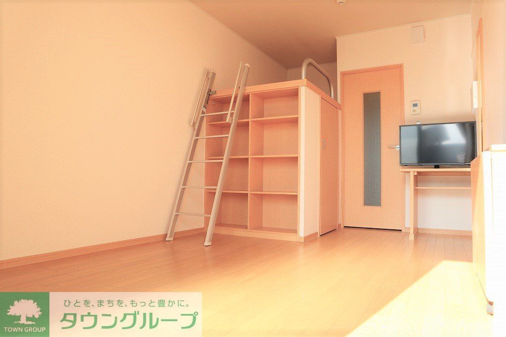 居室・リビング　備品は部屋毎に異なります。１Ｆのみフローリング