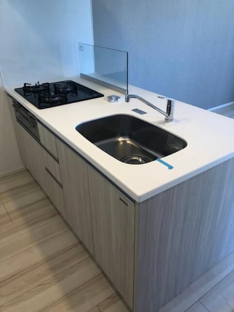 キッチン　コンパクトなキッチンで掃除もラクラク