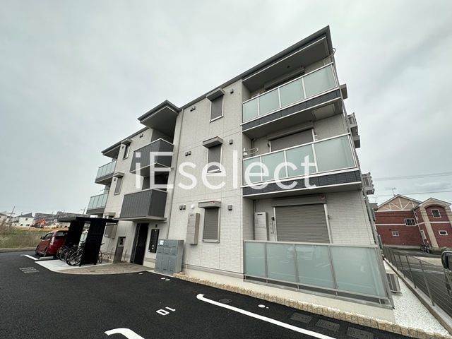 建物外観　2023年1月完成♪人気の都市ガス物件です