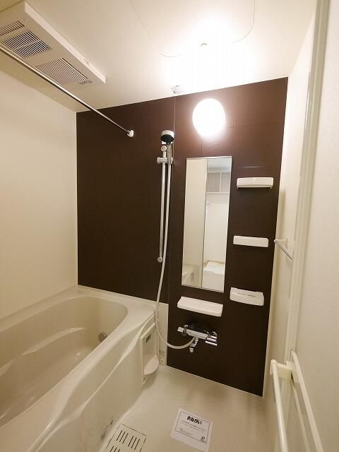 バス・シャワールーム　※別部屋参考写真